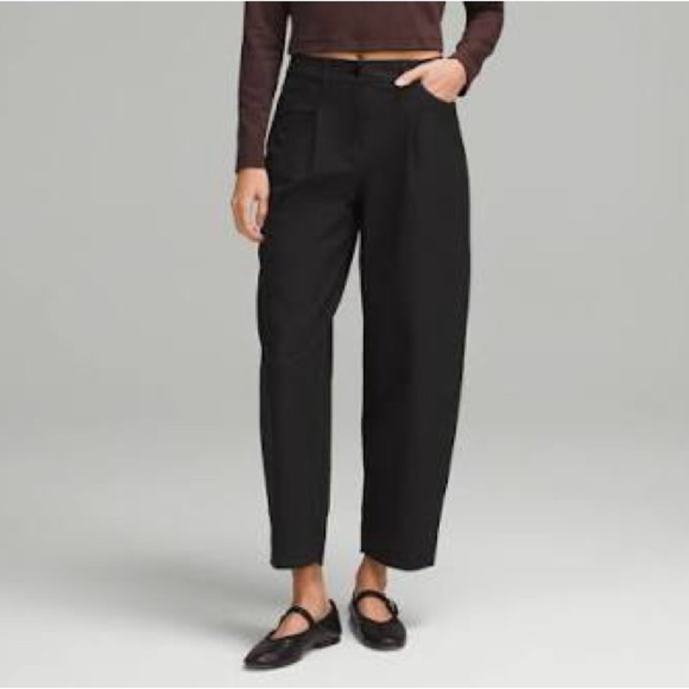 lululemon women’s utility city sleek barrel leg pants 29 black